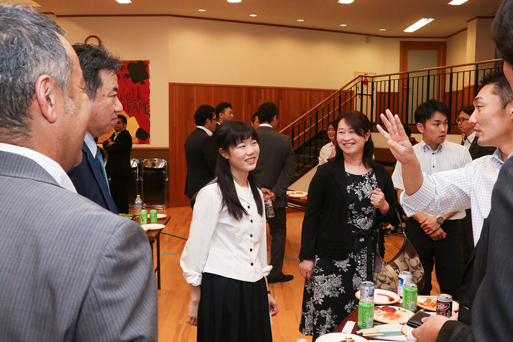 地域ふれあいの会や留学生顔合わせ会の様子